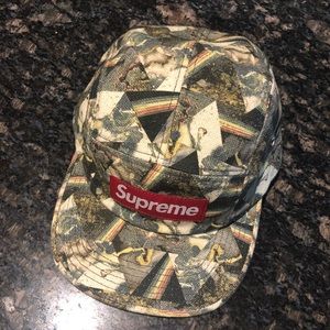 Supreme camo cap